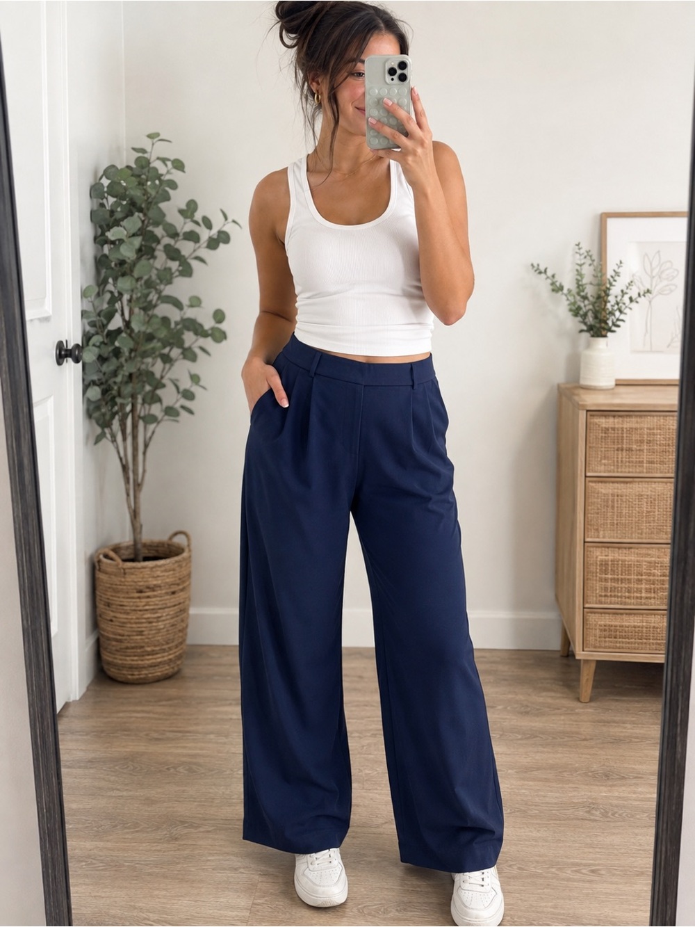 HALARA Wide-Leg Navy Trousers